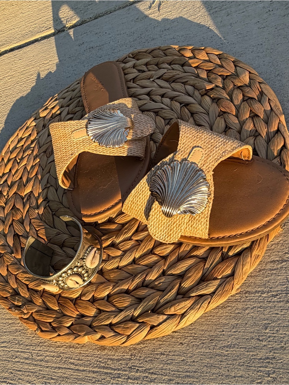Universal Thread Natural Woven Slide Sandals with Silver Shell